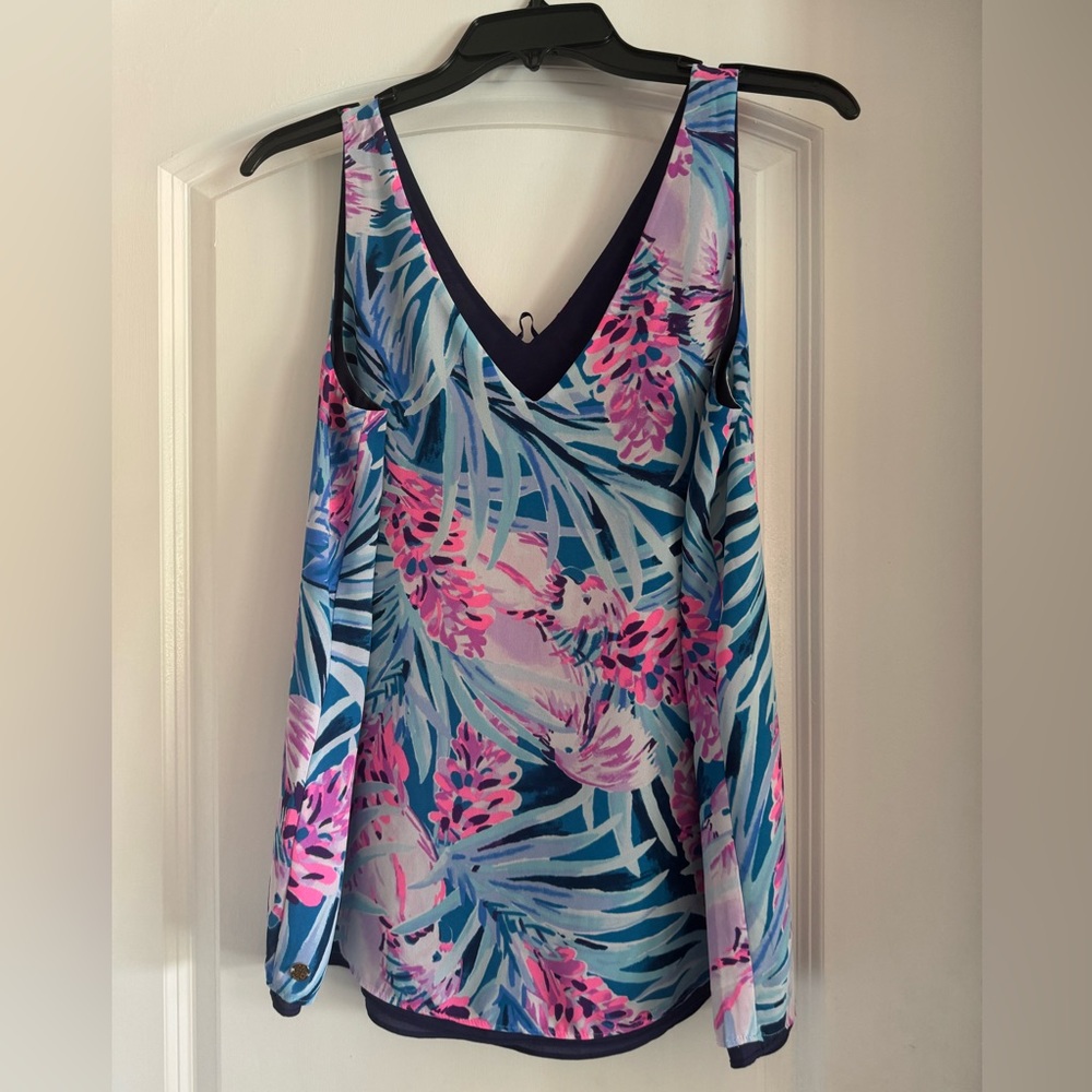 Cute Lilly tank top. Size small, worn several times, but still in great shape.